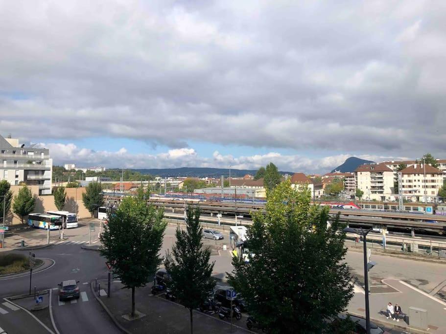 Appartement T3 70M2 Lumineux Proche De La Gare Annecy Esterno foto